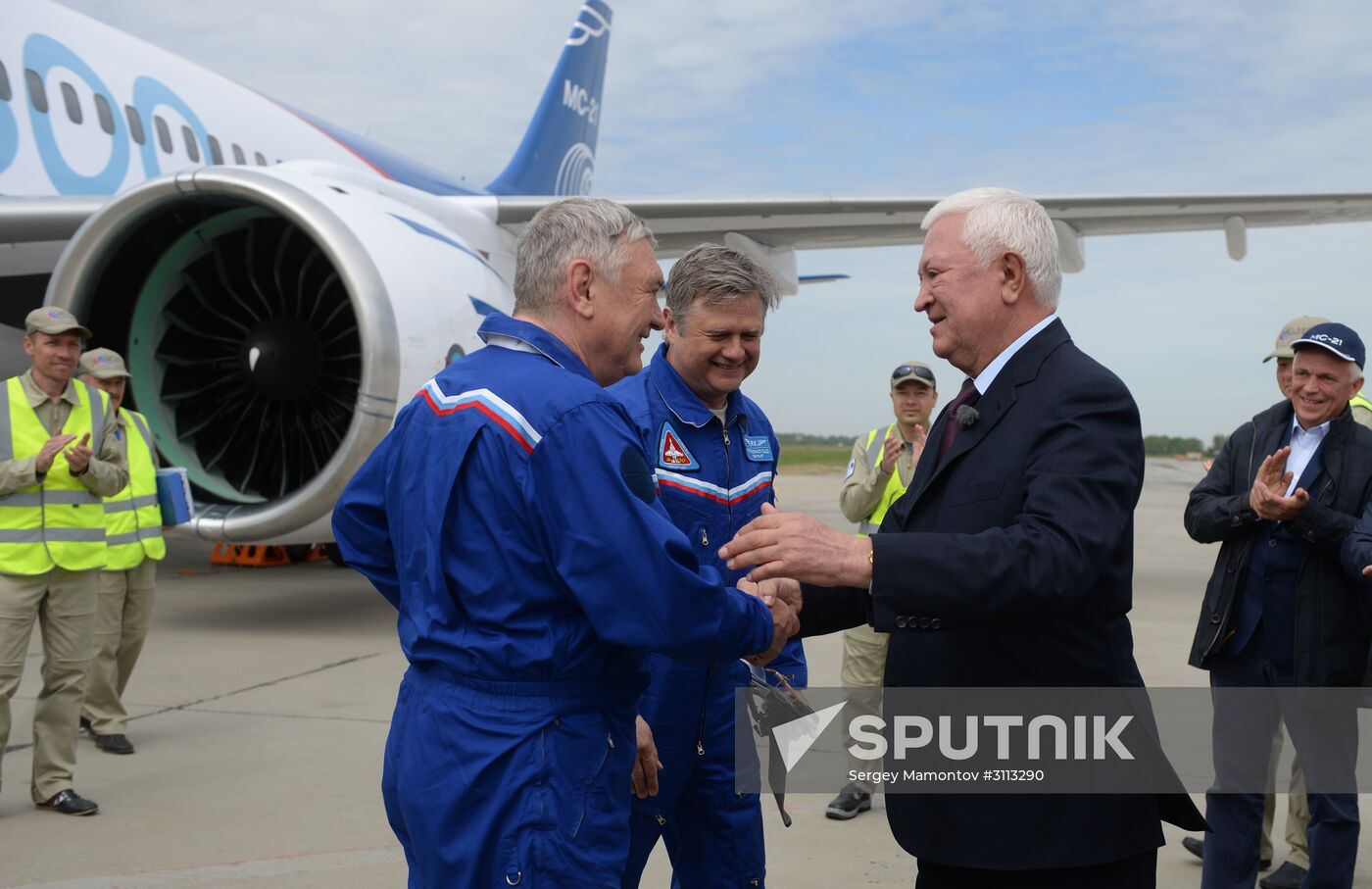 Russian MC21 passenger jet makes maiden flight