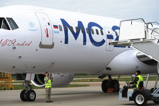 Russian MC21 passenger jet makes maiden flight