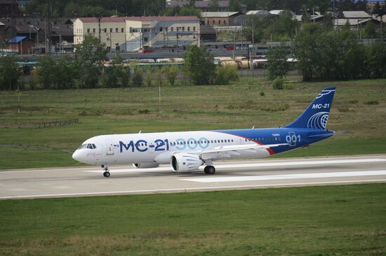 Russian MC21 passenger jet makes maiden flight