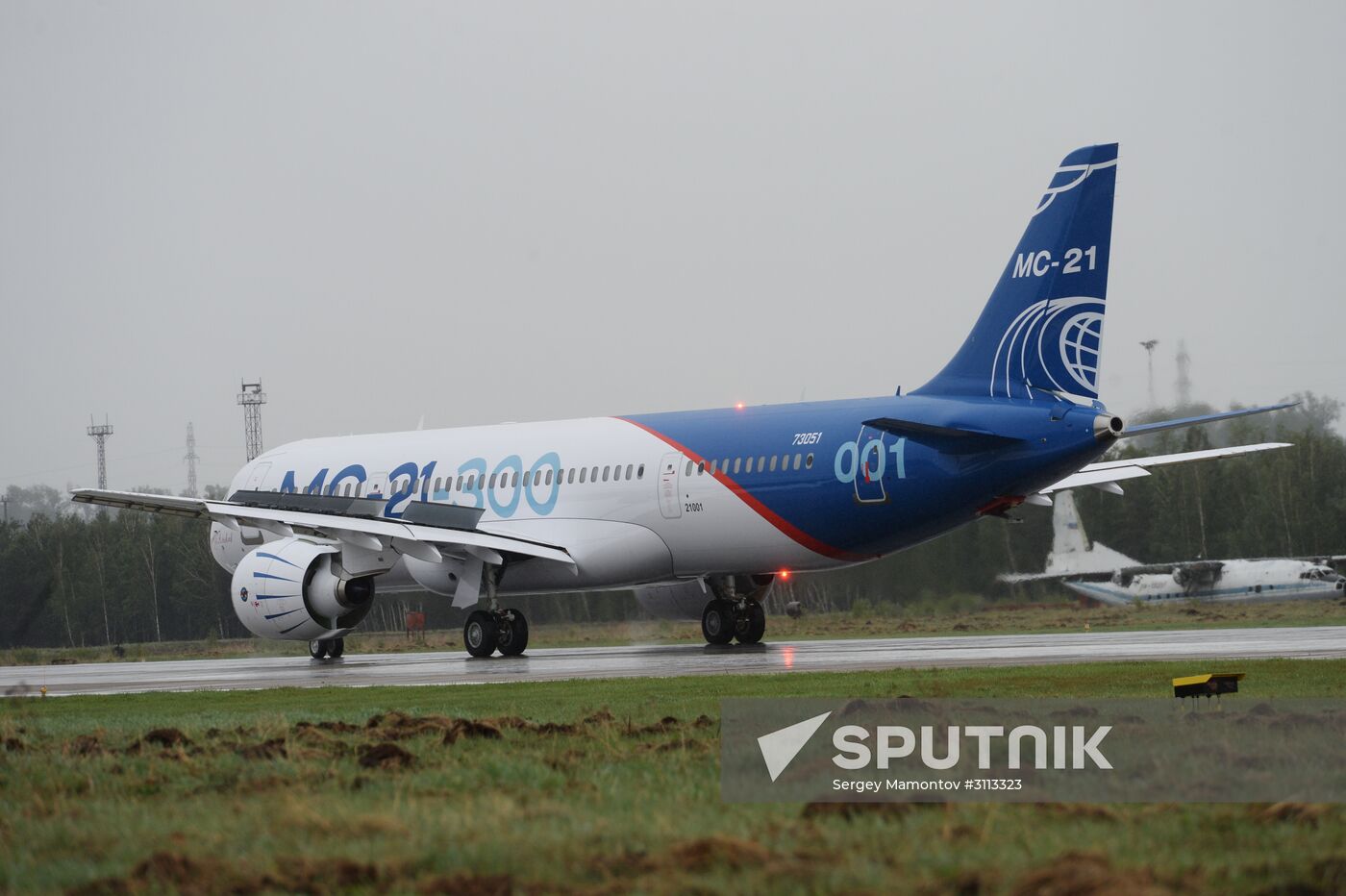 Russian MC21 passenger jet makes maiden flight