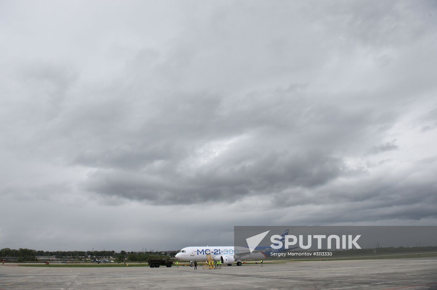 Russian MC21 passenger jet makes maiden flight