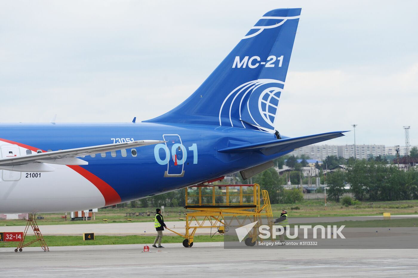 Russian MC21 passenger jet makes maiden flight