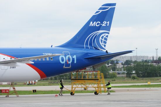 Russian MC21 passenger jet makes maiden flight