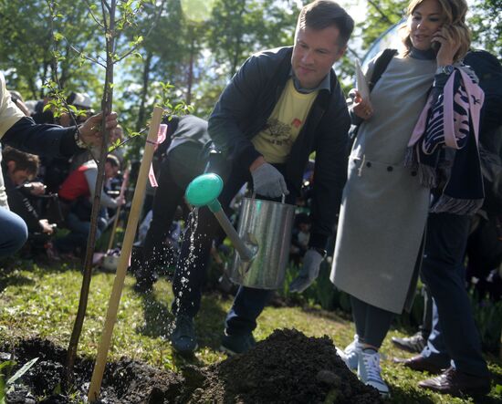 Tree planting effort and Oleg Yankovsky Creative Discovery Awards
