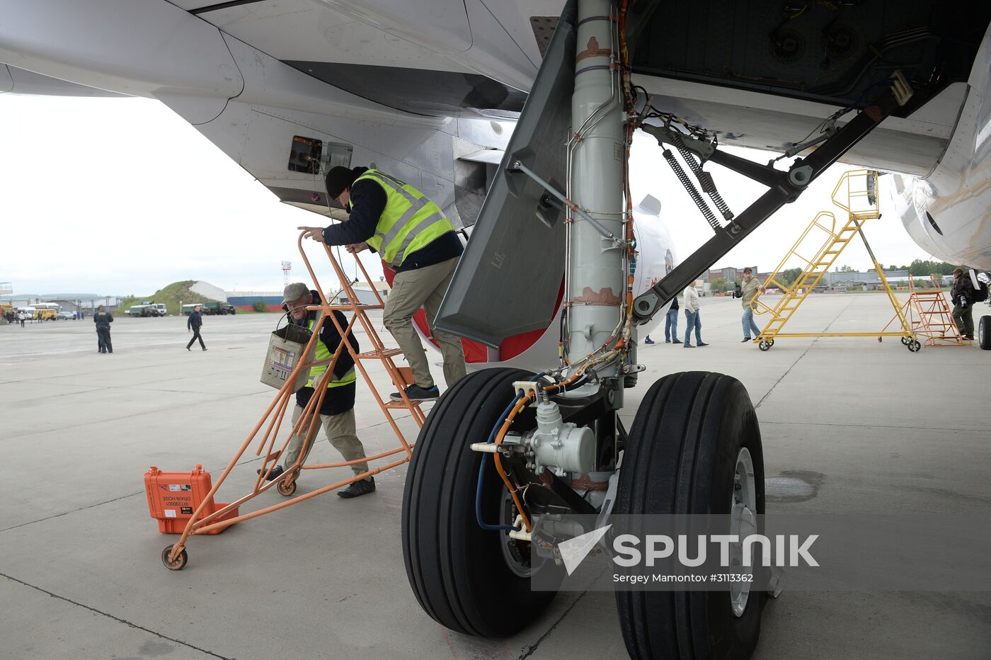 Russian MC21 passenger jet makes maiden flight