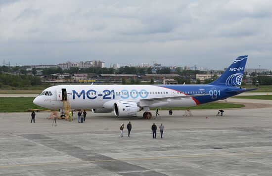 Russian MS-21 passenger jet makes maiden flight