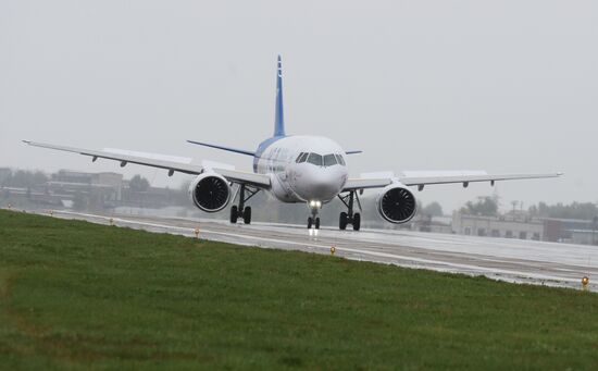Russian MS-21 passenger jet makes maiden flight