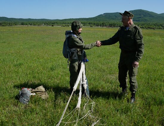 Ussurisk Suvorov military school cadets airdropped
