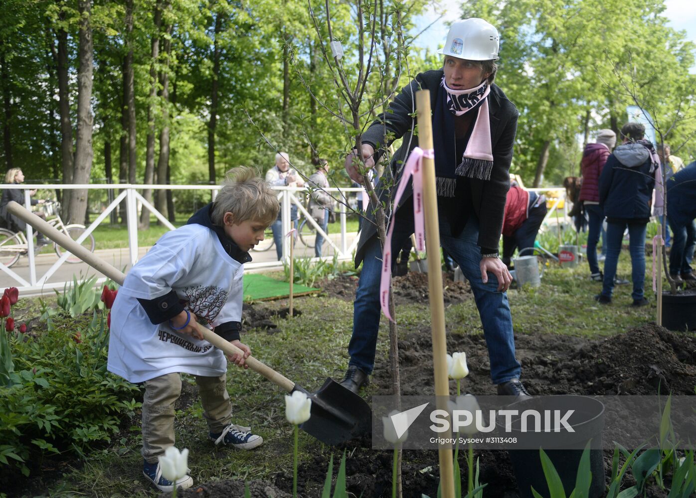 Tree planting effort and Oleg Yankovsky Creative Discovery Awards