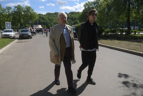 Tree planting effort and Oleg Yankovsky Creative Discovery Awards