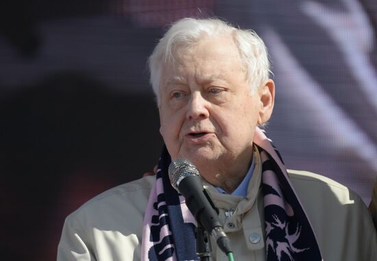 Tree planting effort and Oleg Yankovsky Creative Discovery Awards