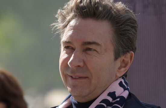 Tree planting effort and Oleg Yankovsky Creative Discovery Awards