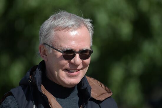 Tree planting effort and Oleg Yankovsky Creative Discovery Awards