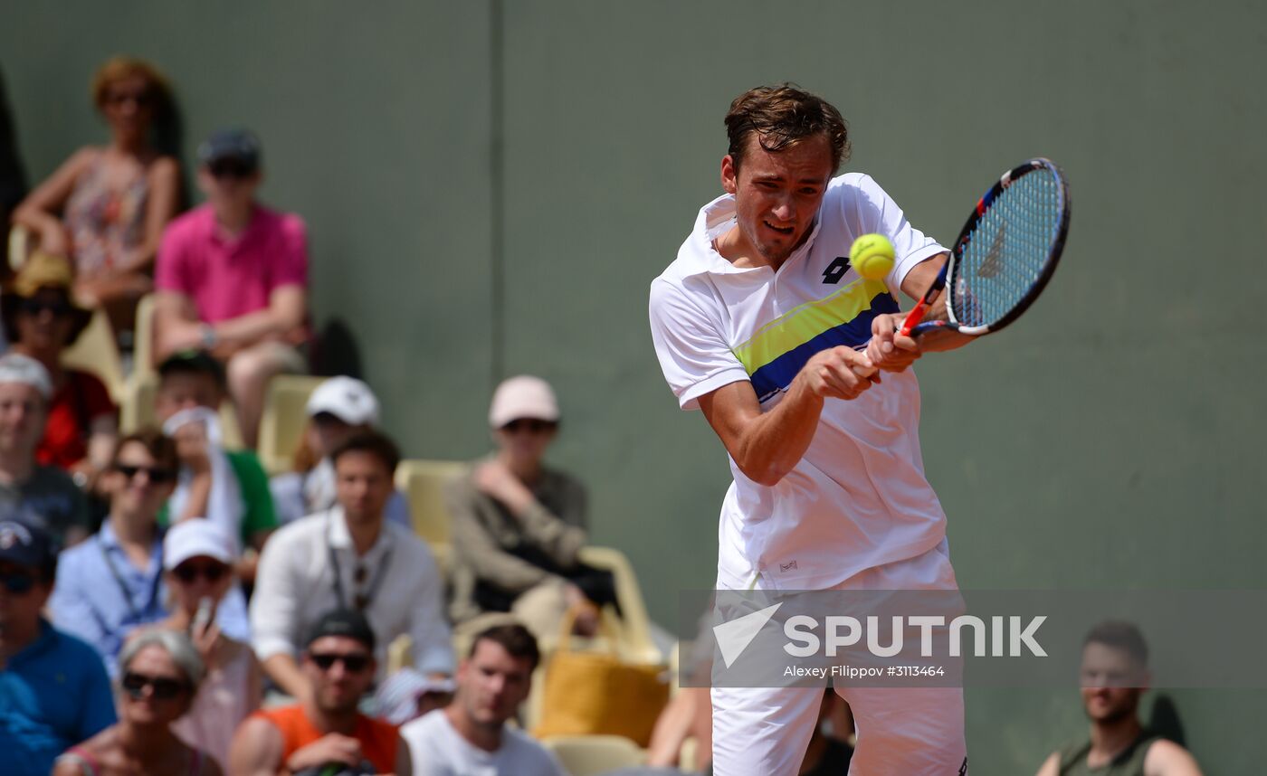 Tennis. Roland Garros. Day first