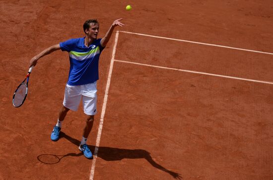 Tennis. Roland Garros. Day first