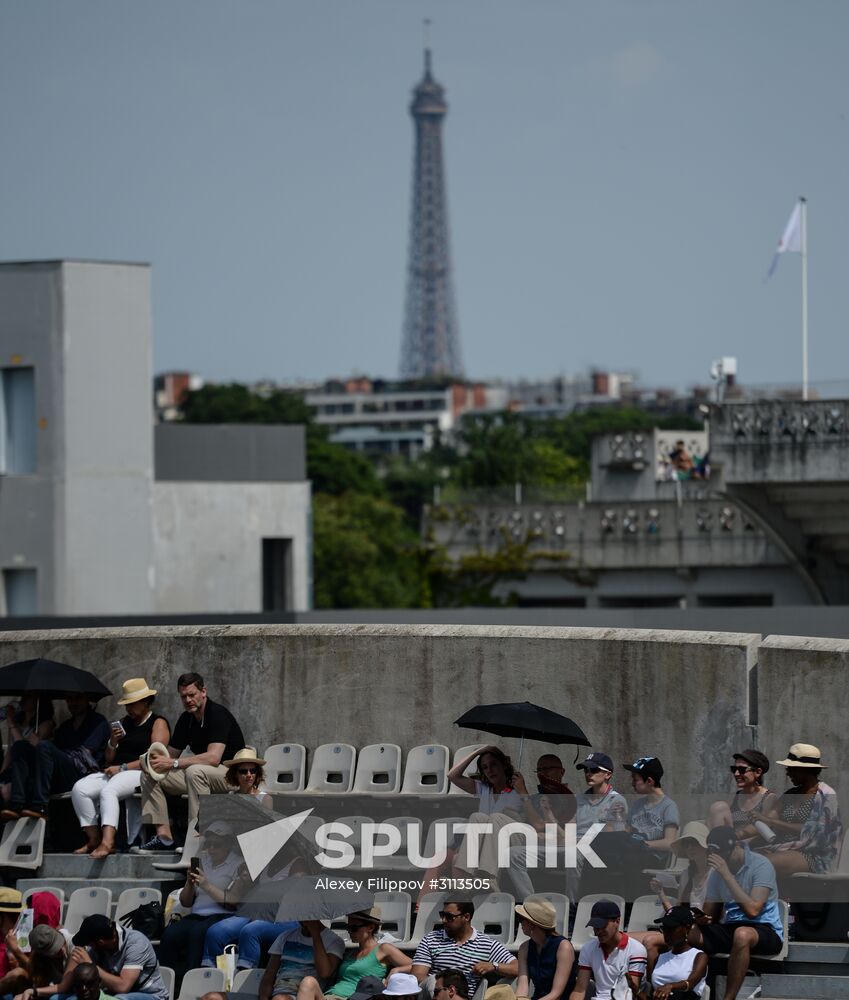 Tennis. Roland Garros. Day first