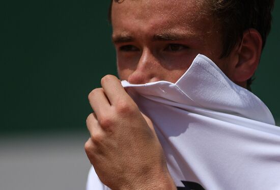 Tennis. Roland Garros. Day first