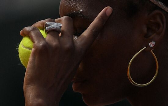 Tennis. Roland Garros. Day first