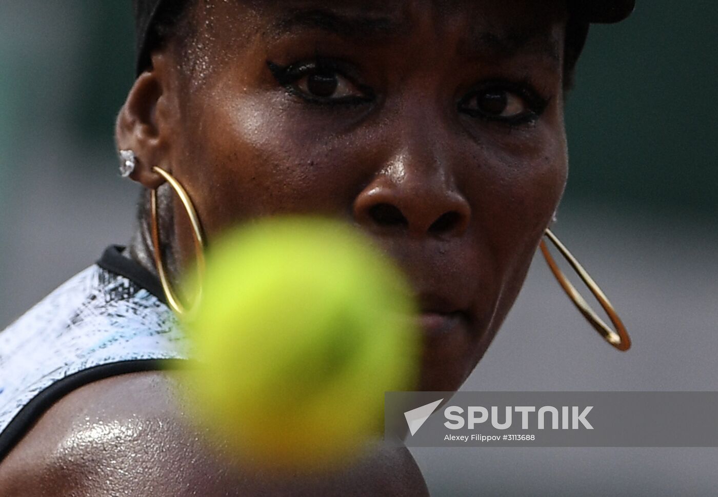 Tennis. Roland Garros. Day first