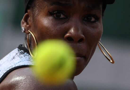 Tennis. Roland Garros. Day first