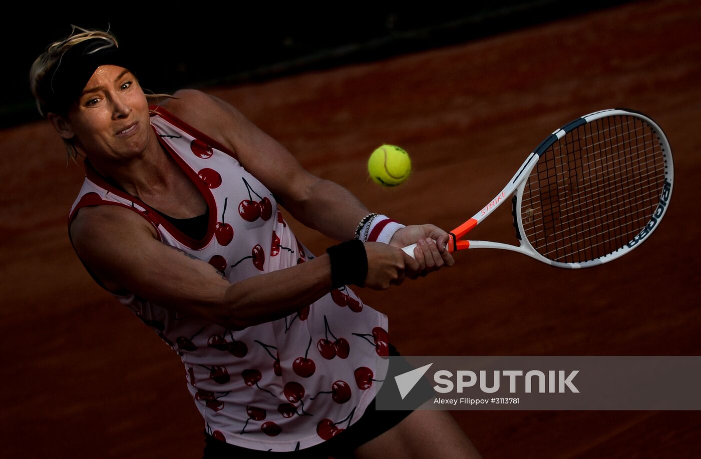 Tennis. Roland Garros. Day first