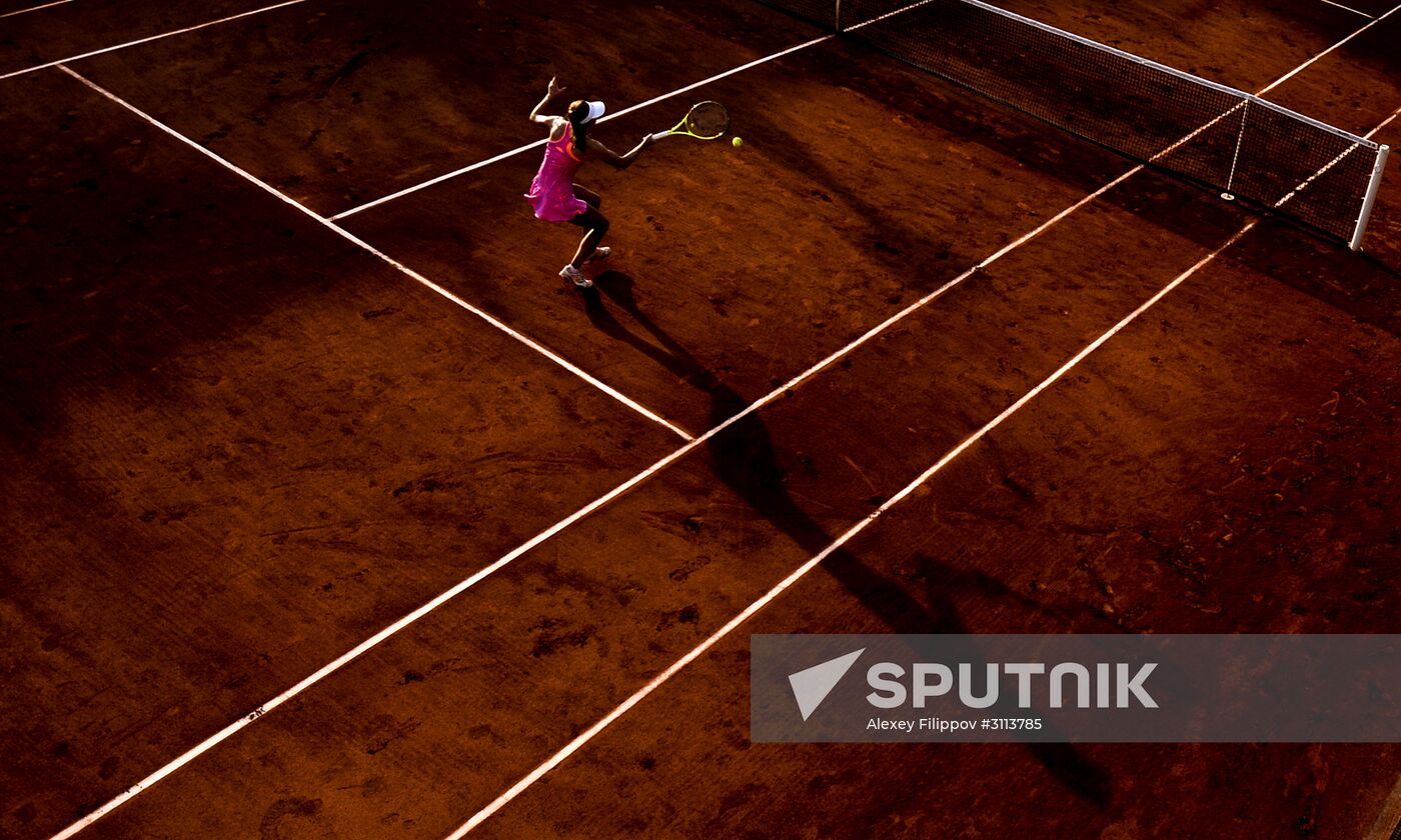 Tennis. Roland Garros. Day first
