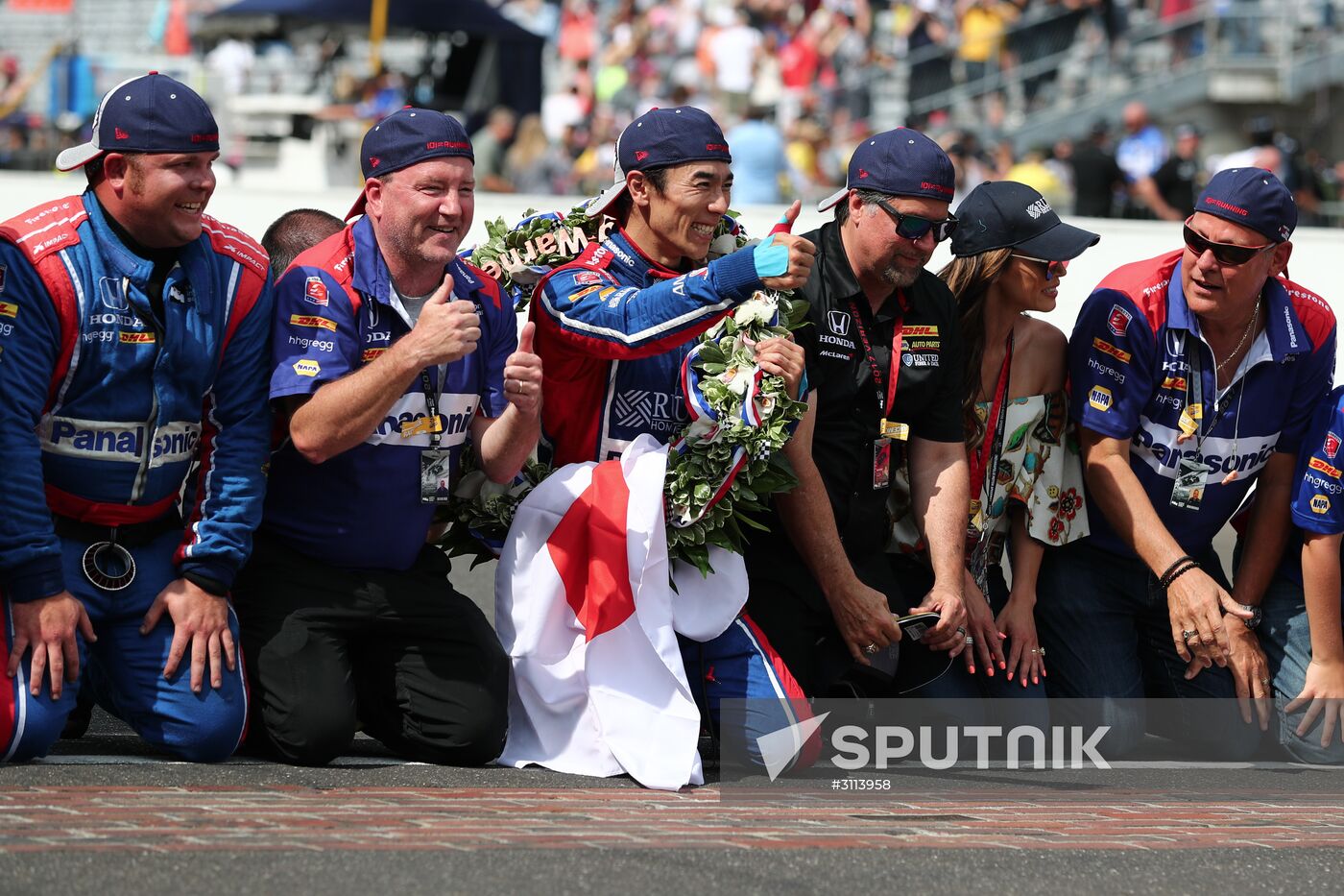 Auto sport. Indianapolis 500