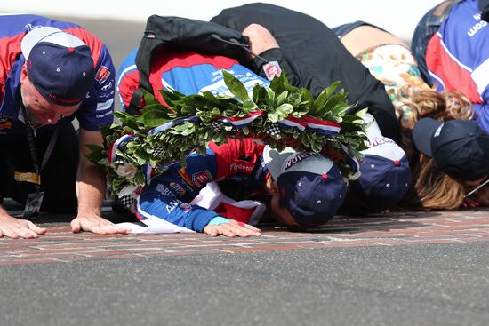 Auto sport. Indianapolis 500