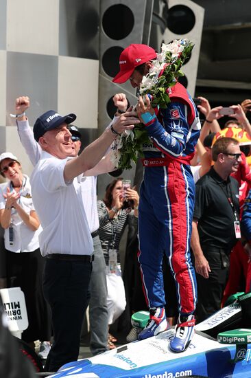 Auto sport. Indianapolis 500