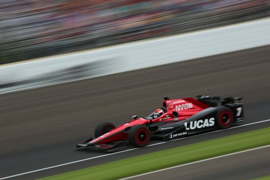 Auto sport. Indianapolis 500