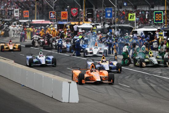 Auto sport. Indianapolis 500