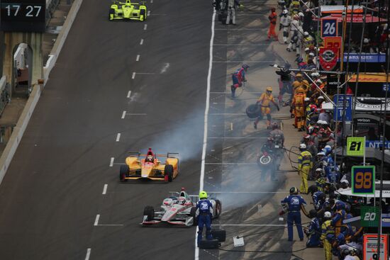 Auto sport. Indianapolis 500