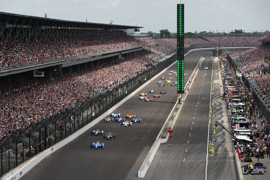 Auto sport. Indianapolis 500