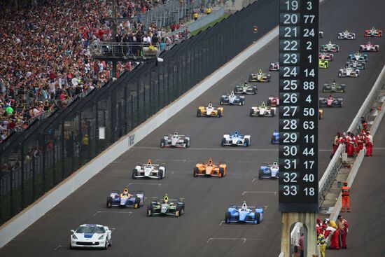Auto sport. Indianapolis 500