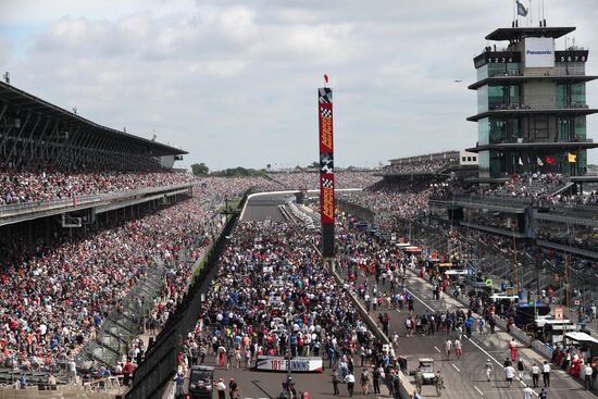 Auto sport. Indianapolis 500