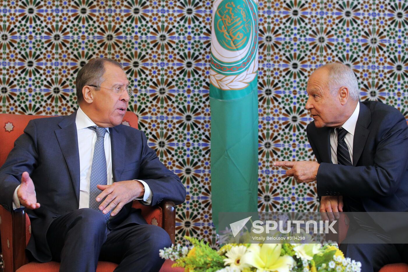 Russian Foreign Minister Lavrov, Defense Minister Shoigu visit Cairo