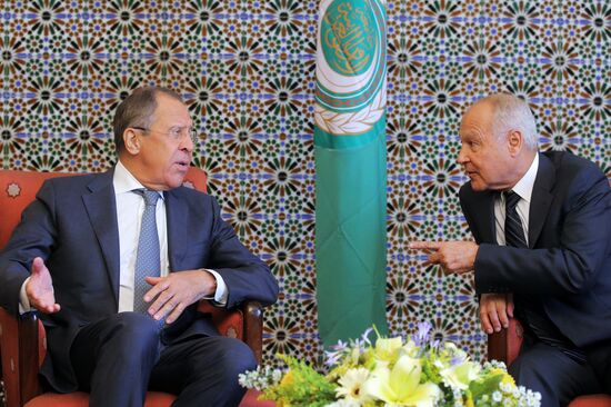 Russian Foreign Minister Lavrov, Defense Minister Shoigu visit Cairo