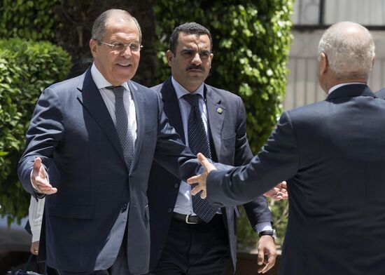 Russian Foreign Minister Lavrov, Defense Minister Shoigu visit Cairo