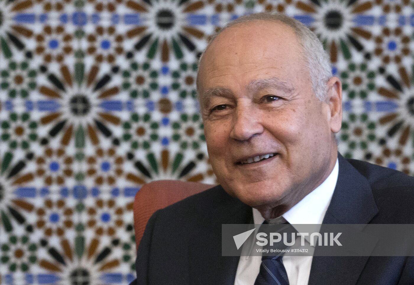 Russian Foreign Minister Lavrov, Defense Minister Shoigu visit Cairo