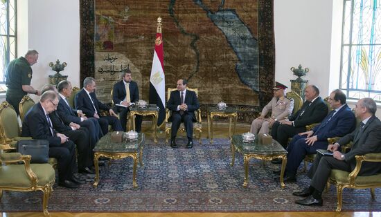 Russian Foreign Minister Lavrov, Defene Minister Shoigu visit Cairo