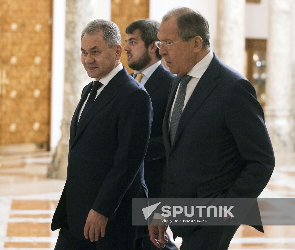 Russian Foreign Minister Lavrov, Defene Minister Shoigu visit Cairo