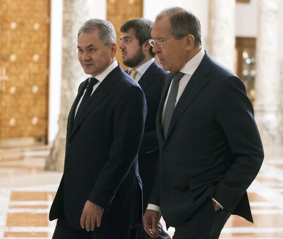 Russian Foreign Minister Lavrov, Defene Minister Shoigu visit Cairo
