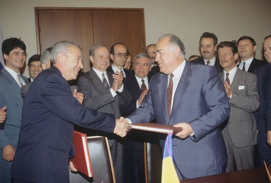 Romanian Prime Minister Nicolae Vacaroiu visits Russia