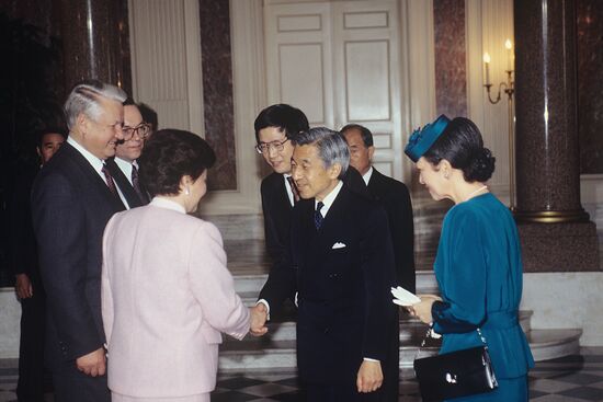 Boris Yeltsin visits Japan