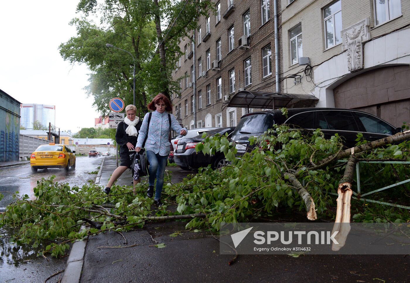 Hurricane aftermath in Moscow