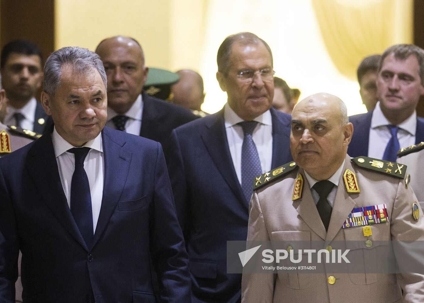 Russian Foreign Minister Lavrov, Defense Minister Shoigu visit Cairo