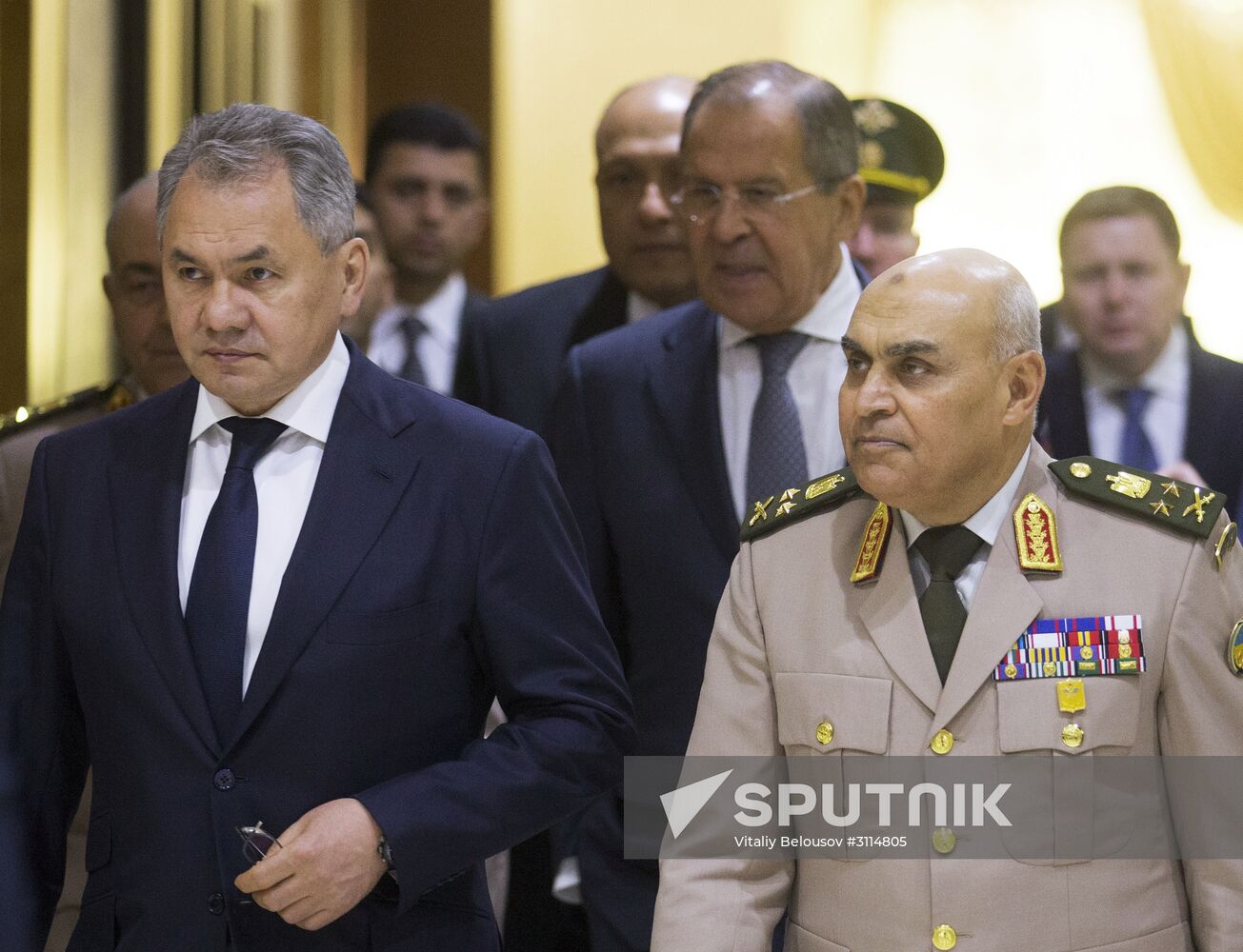 Russian Foreign Minister Lavrov, Defense Minister Shoigu visit Cairo