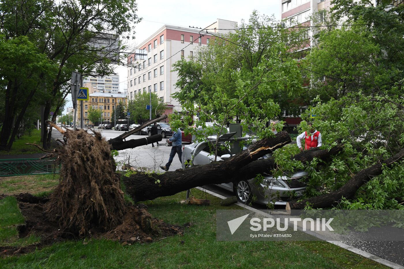 Hurricane aftermath in Moscow