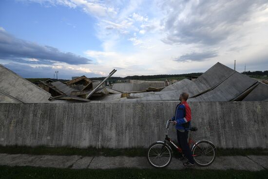Golod's pyramid on Novorizhskoye Motorway destroyed by storm