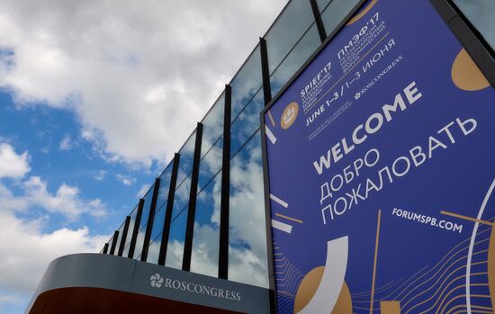 Preparations for St. Petersburg International Economic Forum opening